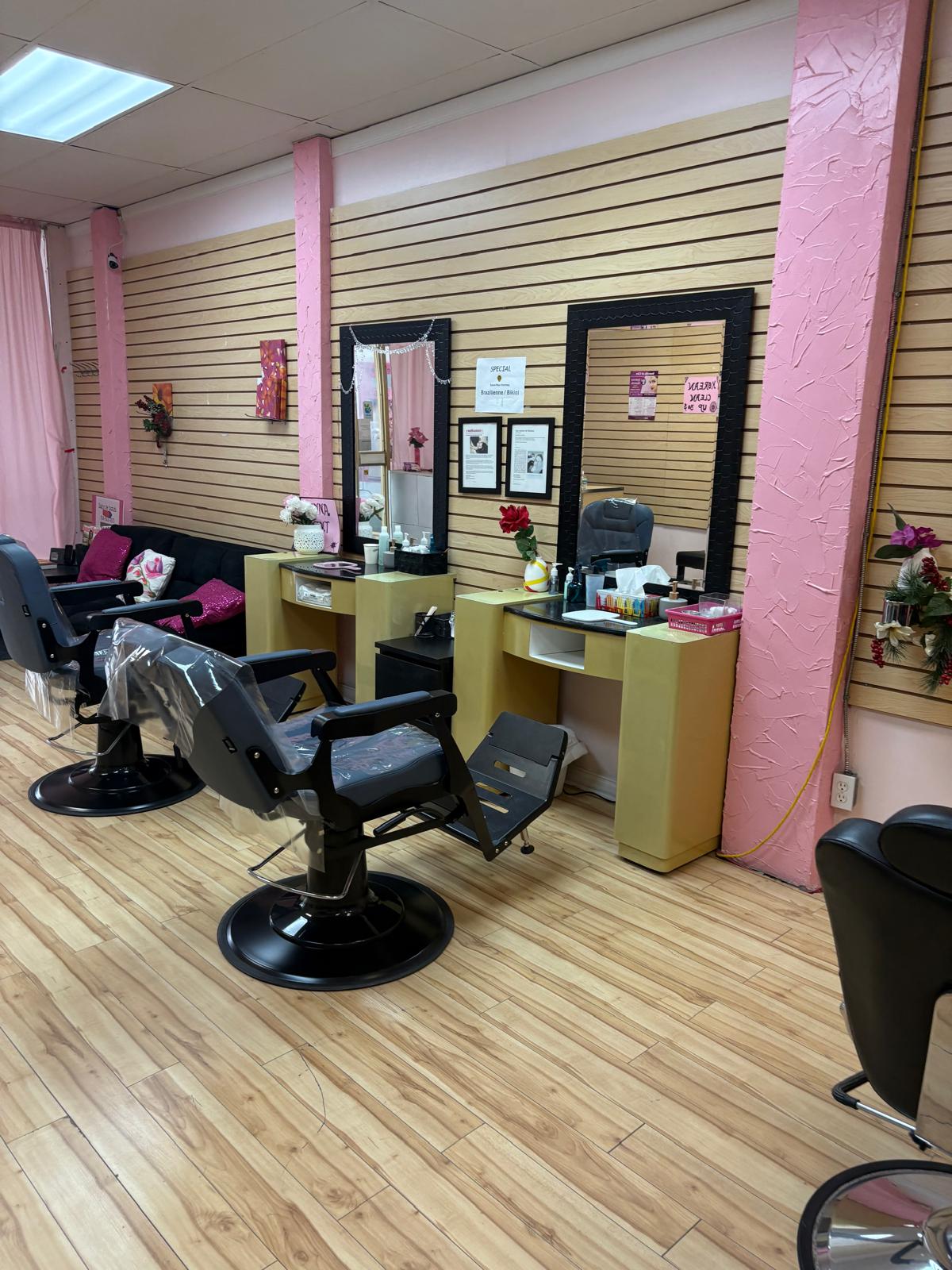Salon Amie team